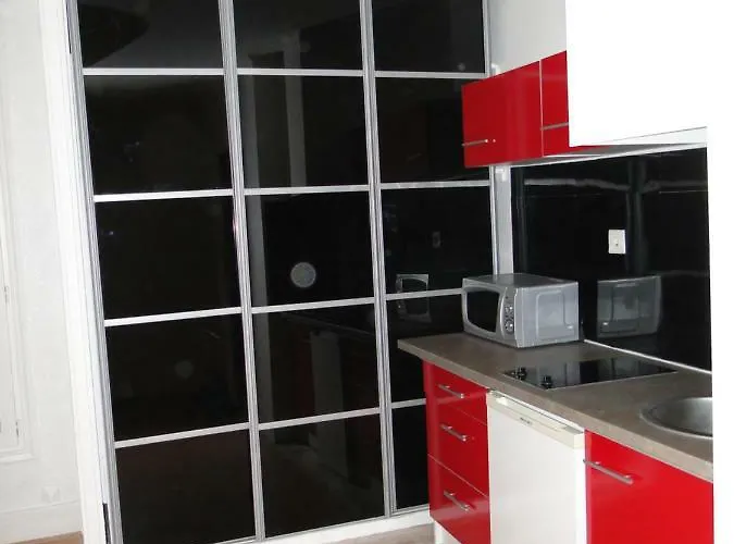 Appartement Entre Trocadero Et Champs Elyses *